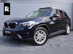 BMW X3 - xDrive30e Panorama / Harman Kardon / Trekhaak / LED / Head-up / Dealer onderhouden / Elect
