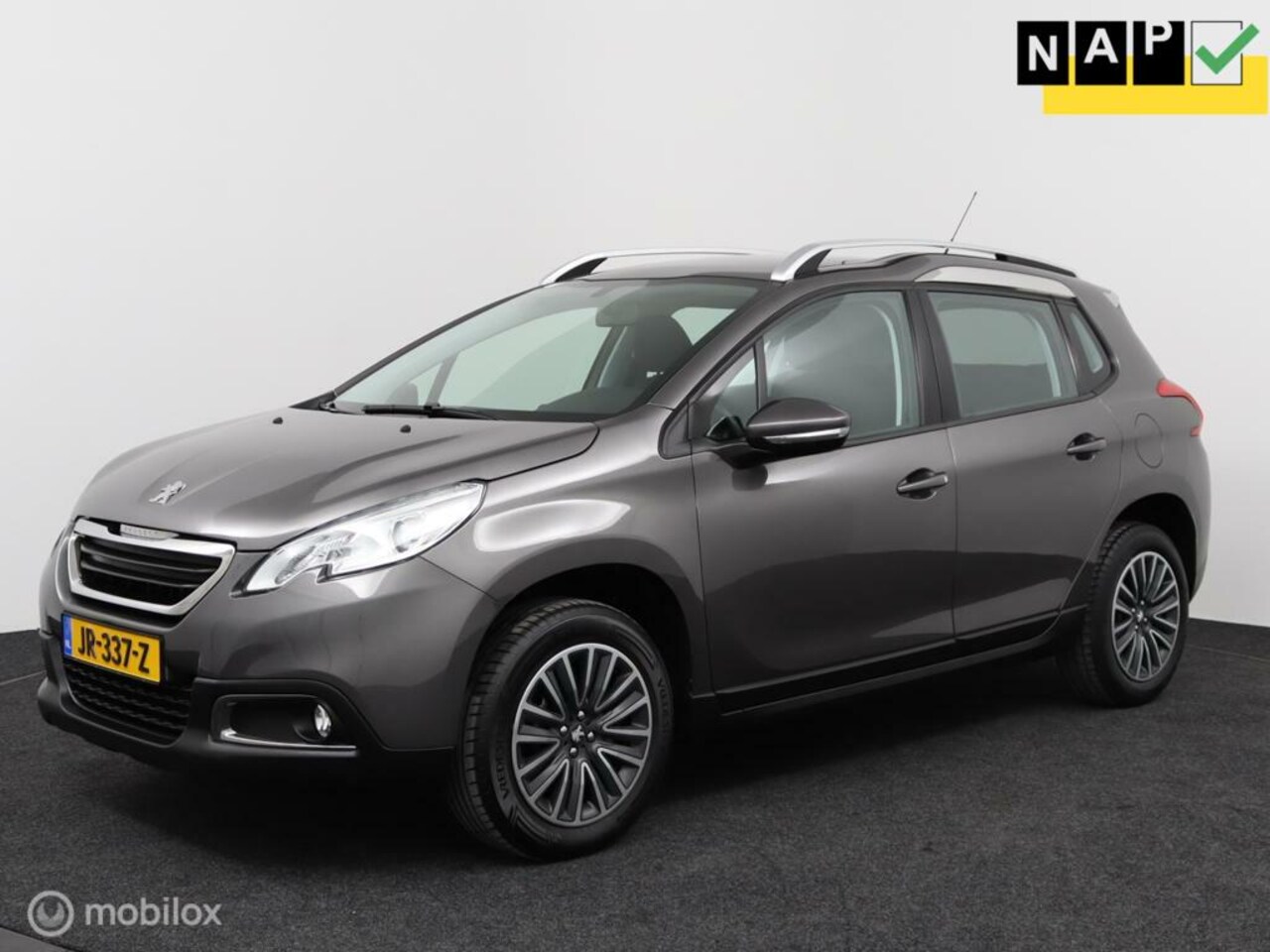 Peugeot 2008 - 1.2 PureTech | Airco | Cruise | Panorama-dak | Elektr. pakket | NL Auto | DEALER-STAAT - AutoWereld.nl