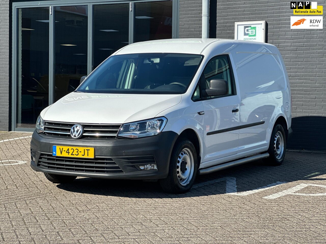 Volkswagen Caddy Maxi - 2.0 TDI L2H1 BMT Trendline/2E EIG/AIRCO/NL-AUTO NAP!! - AutoWereld.nl