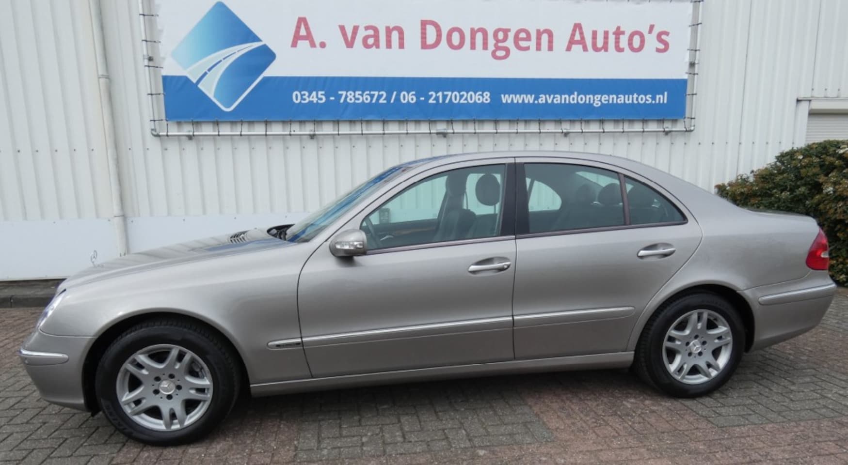 Mercedes-Benz E-klasse - 200 K. ELEGANCE Automaat,Leer,APK 7-4-26 - AutoWereld.nl