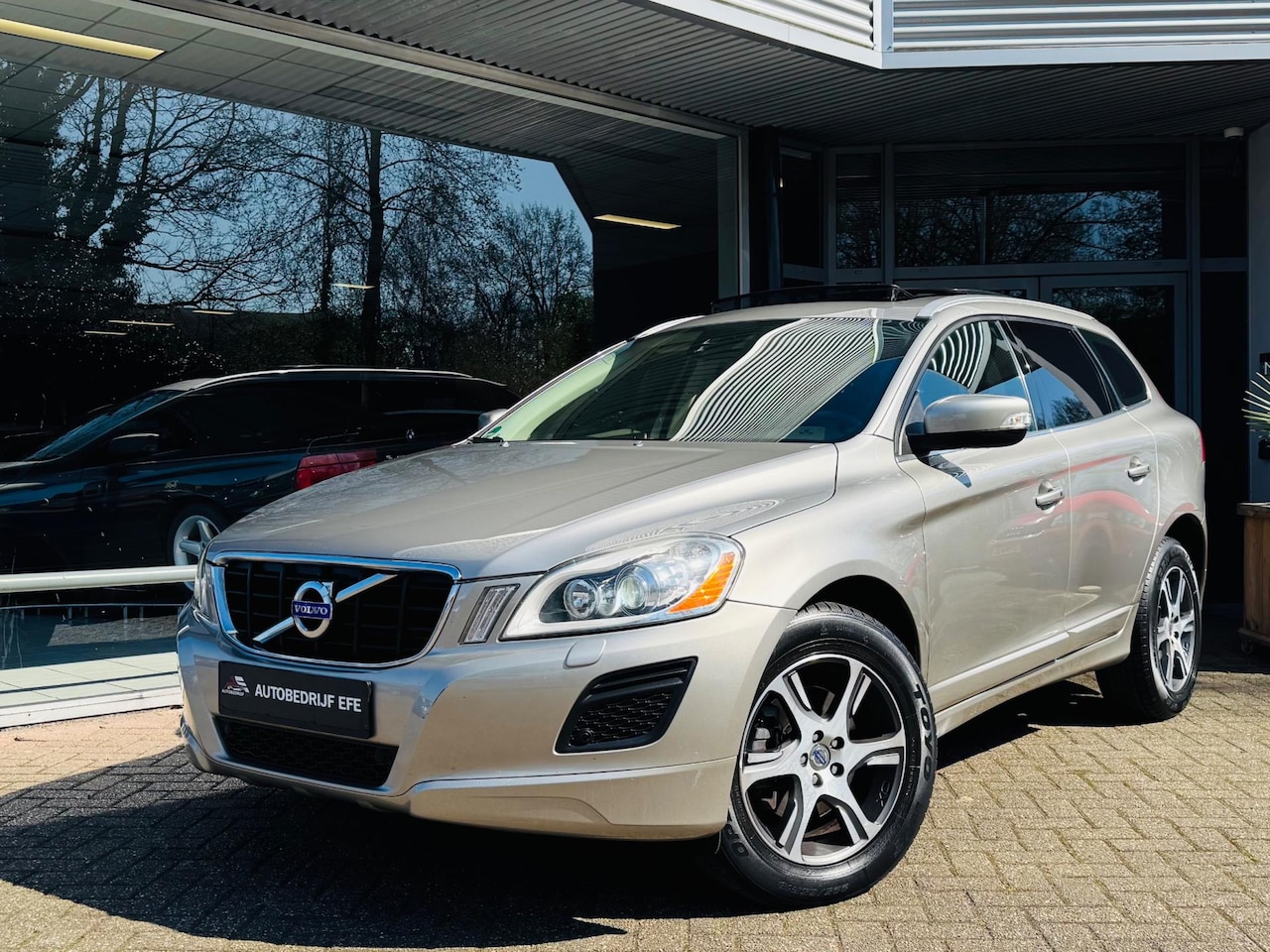 Volvo XC60 - 2.0 T5 FWD Summum 2.0 T5 FWD Summum - AutoWereld.nl