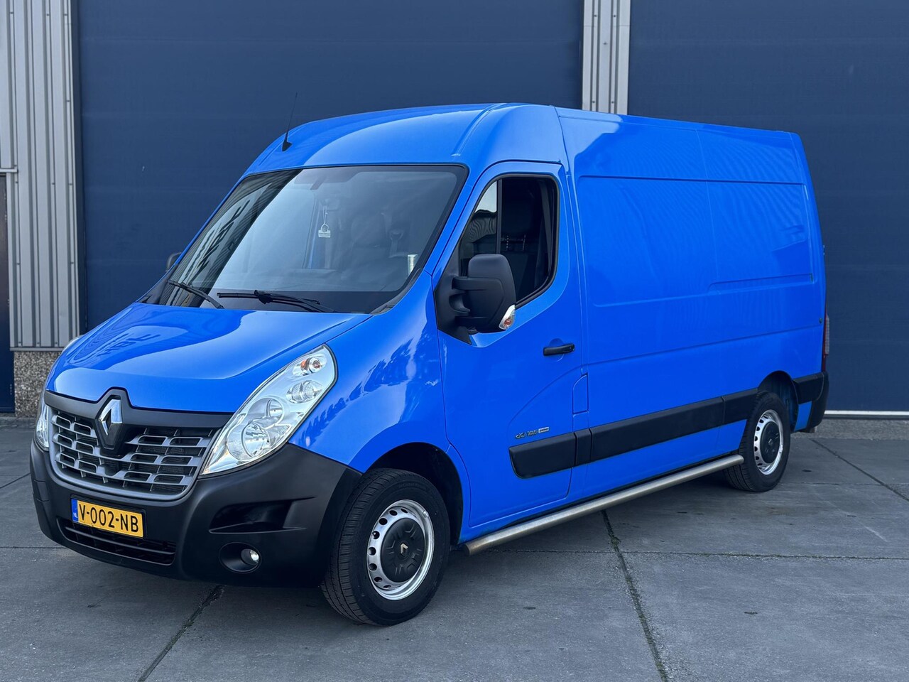 Renault Master - T35 2.3 dCi L2H3 Energy AIRCO / CRUISE CONTROLE / NAVI / TREKHAAK / 3 ZITS - AutoWereld.nl