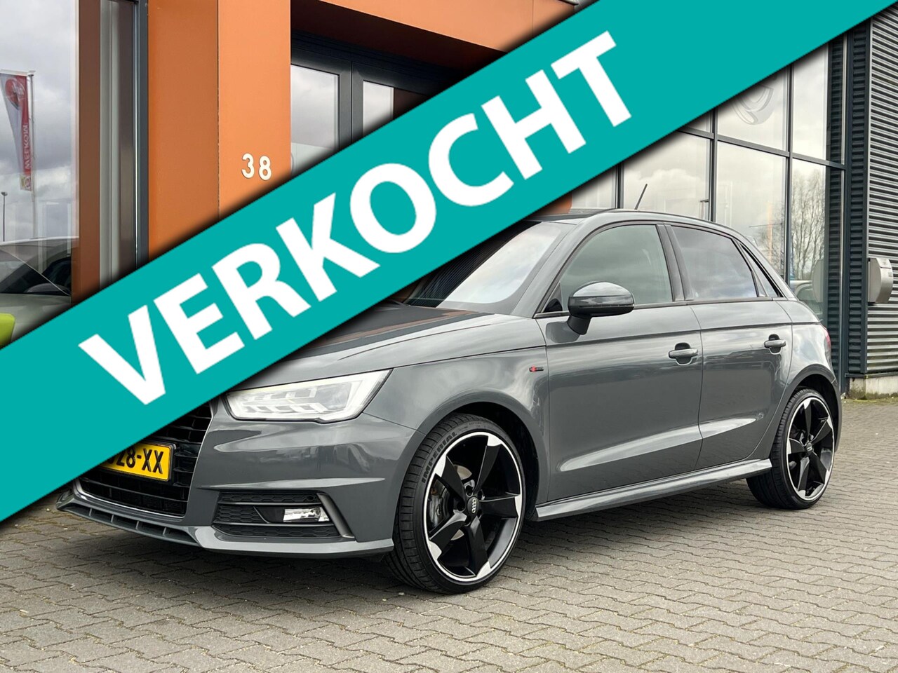 Audi A1 Sportback - 1.0TFSI automaat|Xenon|S-Line|PDC|Bluetooth - AutoWereld.nl