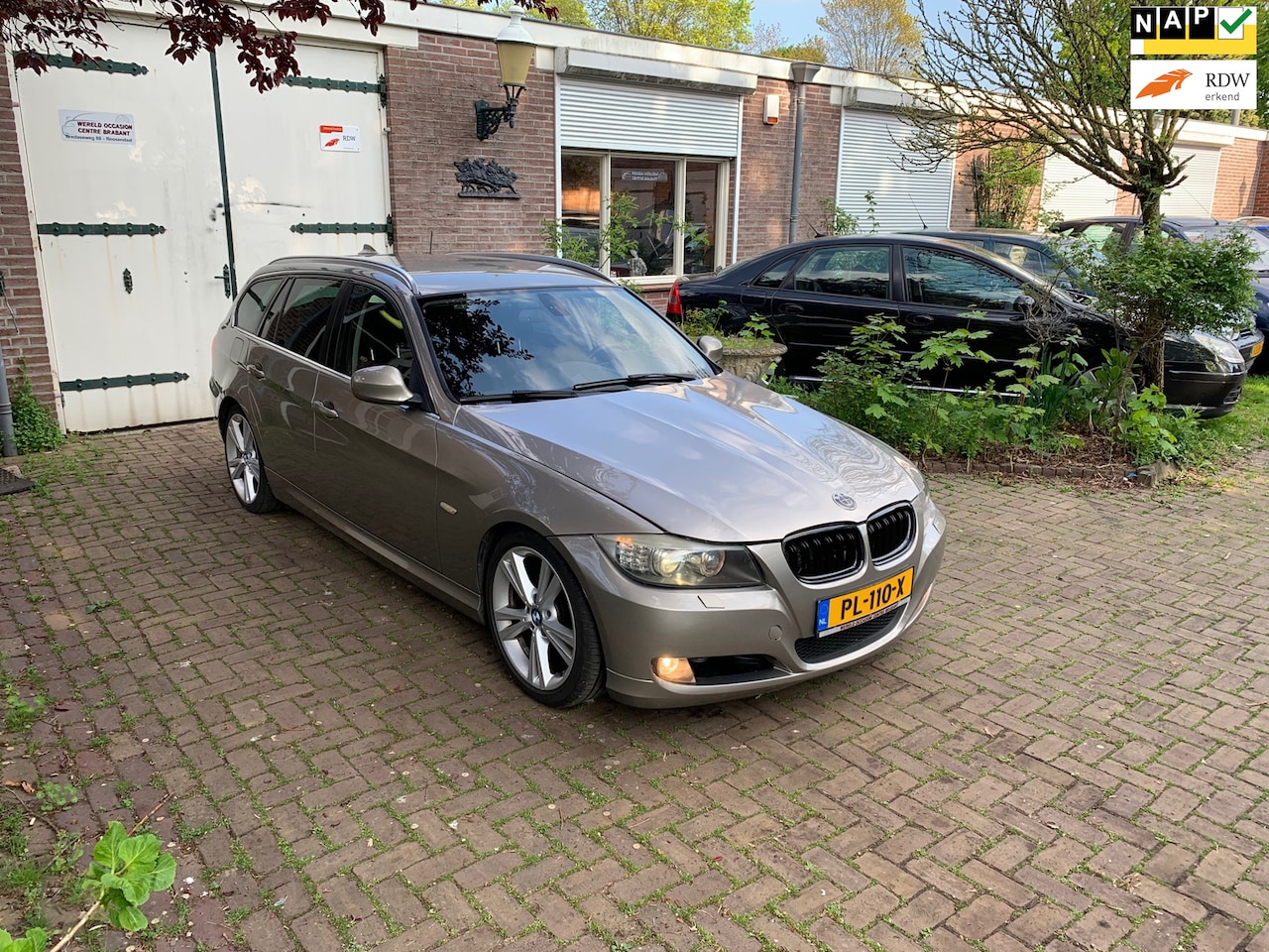 BMW 3-serie Touring - 320d lci Luxury Line automaat 2.0 d 320 - AutoWereld.nl