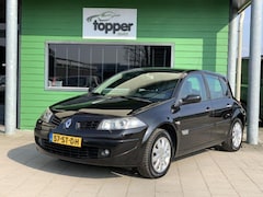 Renault Mégane - 2.0-16V Tech Line | CruiseControl | Trekhaak | Airco |