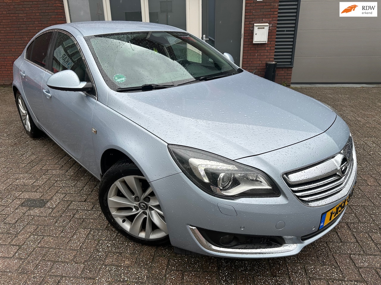Opel Insignia - 1.4 T EcoFLEX Business+ / Camera / Navi / PDC / Cruise - AutoWereld.nl