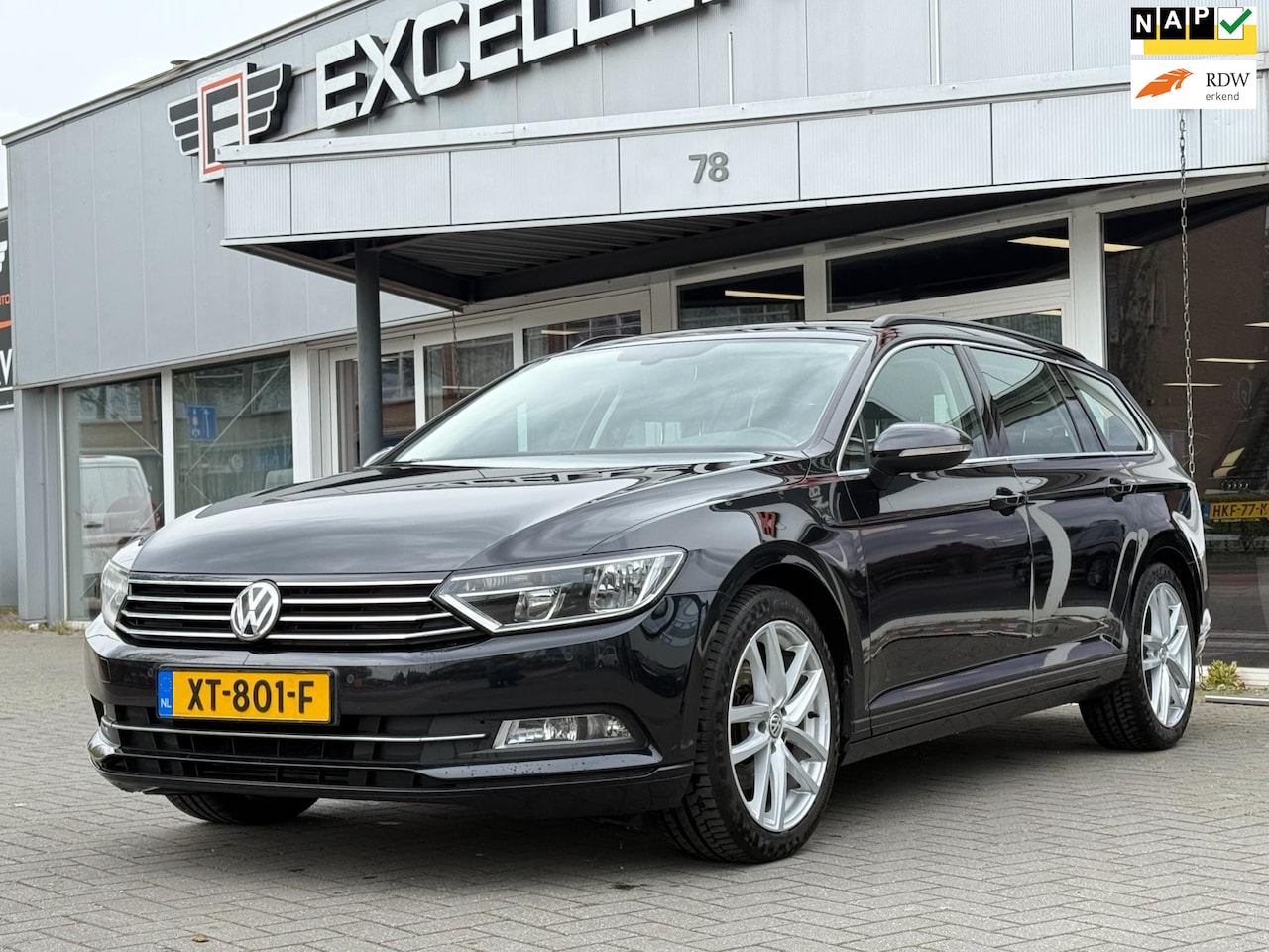 Volkswagen Passat Variant - 1.4 TSI ACT Highline | Navigatie - AutoWereld.nl