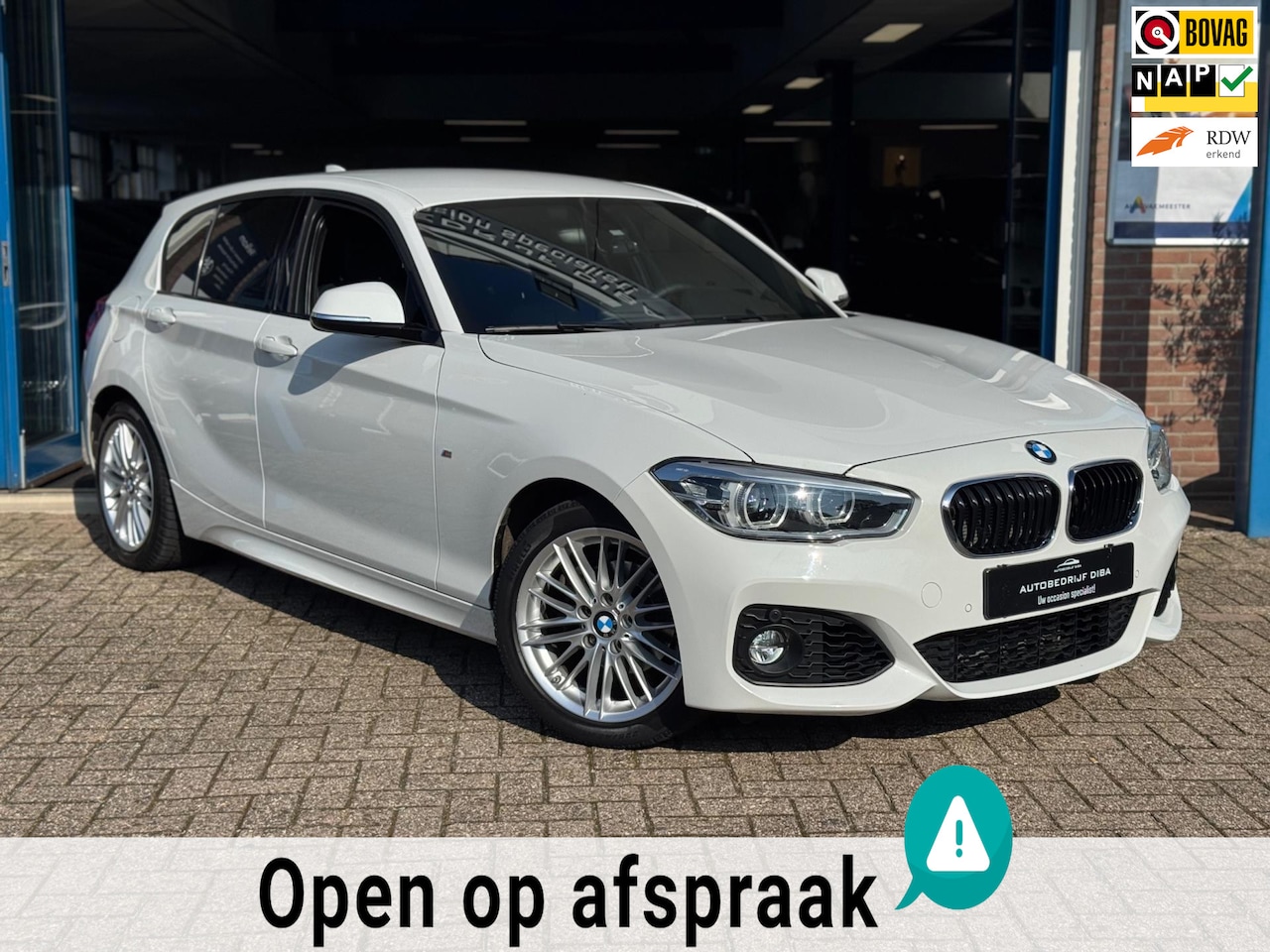 BMW 1-serie - 118i Executive 2018 NAVI CLIMA LM NAP - AutoWereld.nl