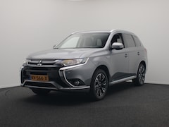 Mitsubishi Outlander - 2.0 PHEV Executive Edition Trekhaak Navigatie Origineel NL