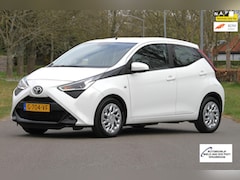 Toyota Aygo - 1.0 VVT-i Play Limited / Camera / Van 1e eigenaar / Airco / Cruise control / Elektrische r