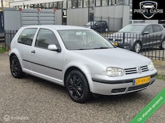 Volkswagen Golf - 1.6 Automaat Cruise Controle Airco