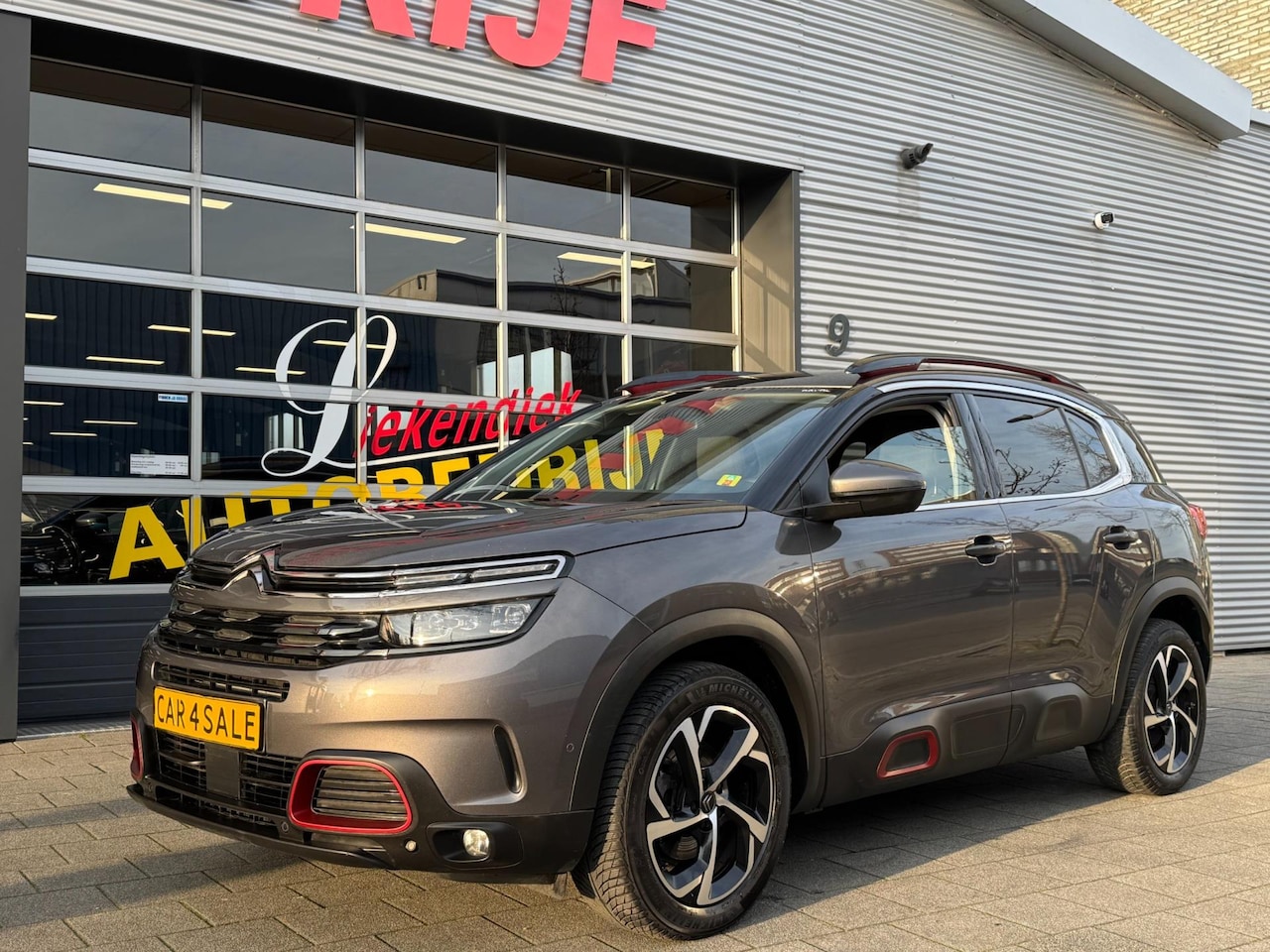 Citroën C5 Aircross - 1.2 PureTech Shine - Navigatie / Apple CarPlay I Airco I PDC/LED I Sport velgen I Veilighe - AutoWereld.nl