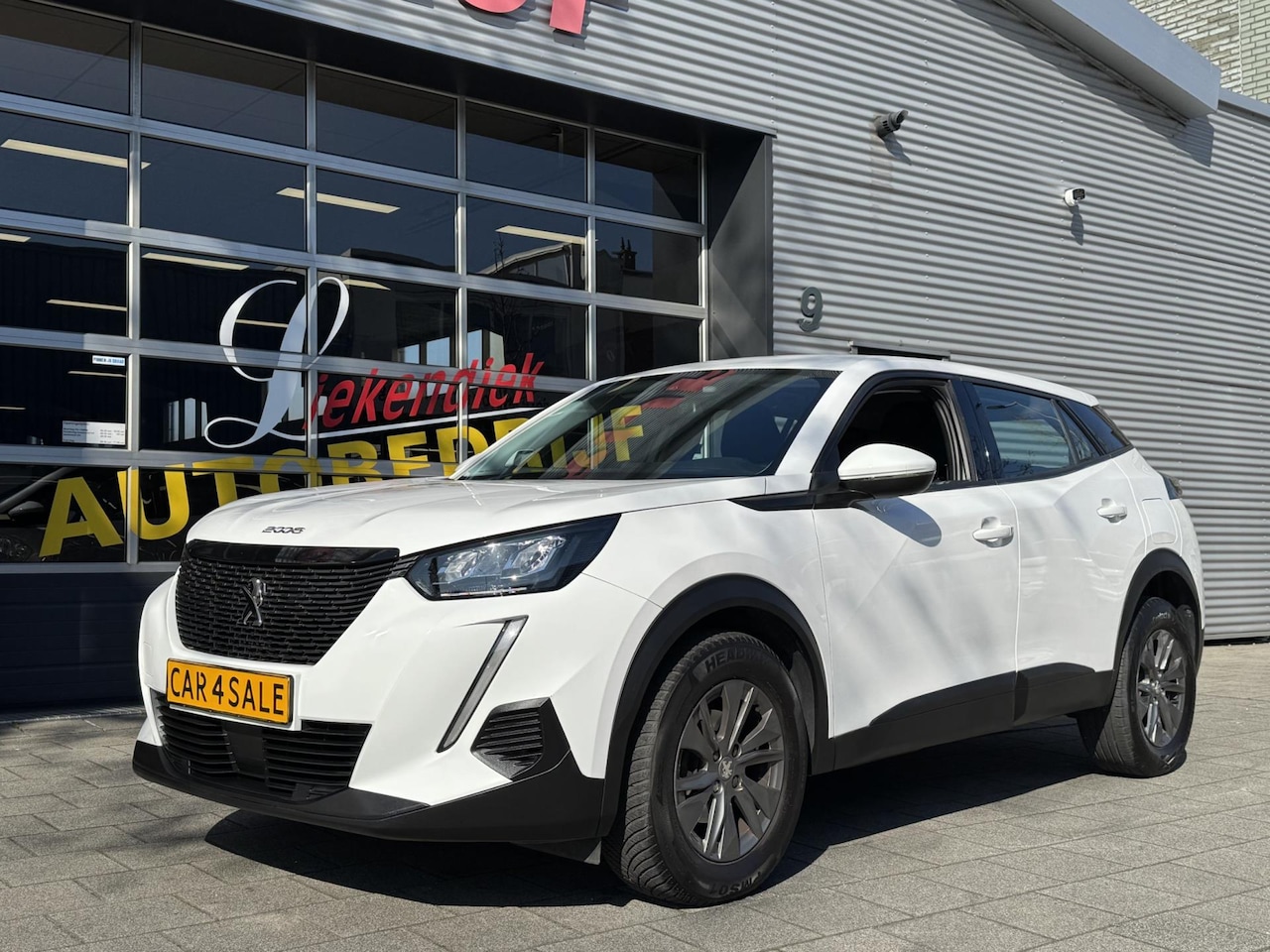 Peugeot 2008 - 1.2 PureTech Active Pack - Navigatie/Apple CarPlay I Airco I LED I PDC I 68.000 KM -Dealer - AutoWereld.nl