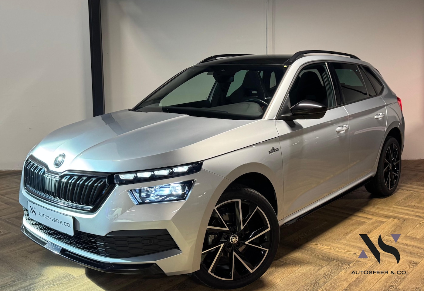 Skoda Kamiq - 1.0 TSI Monte Carlo PANO CAM VOL' - AutoWereld.nl