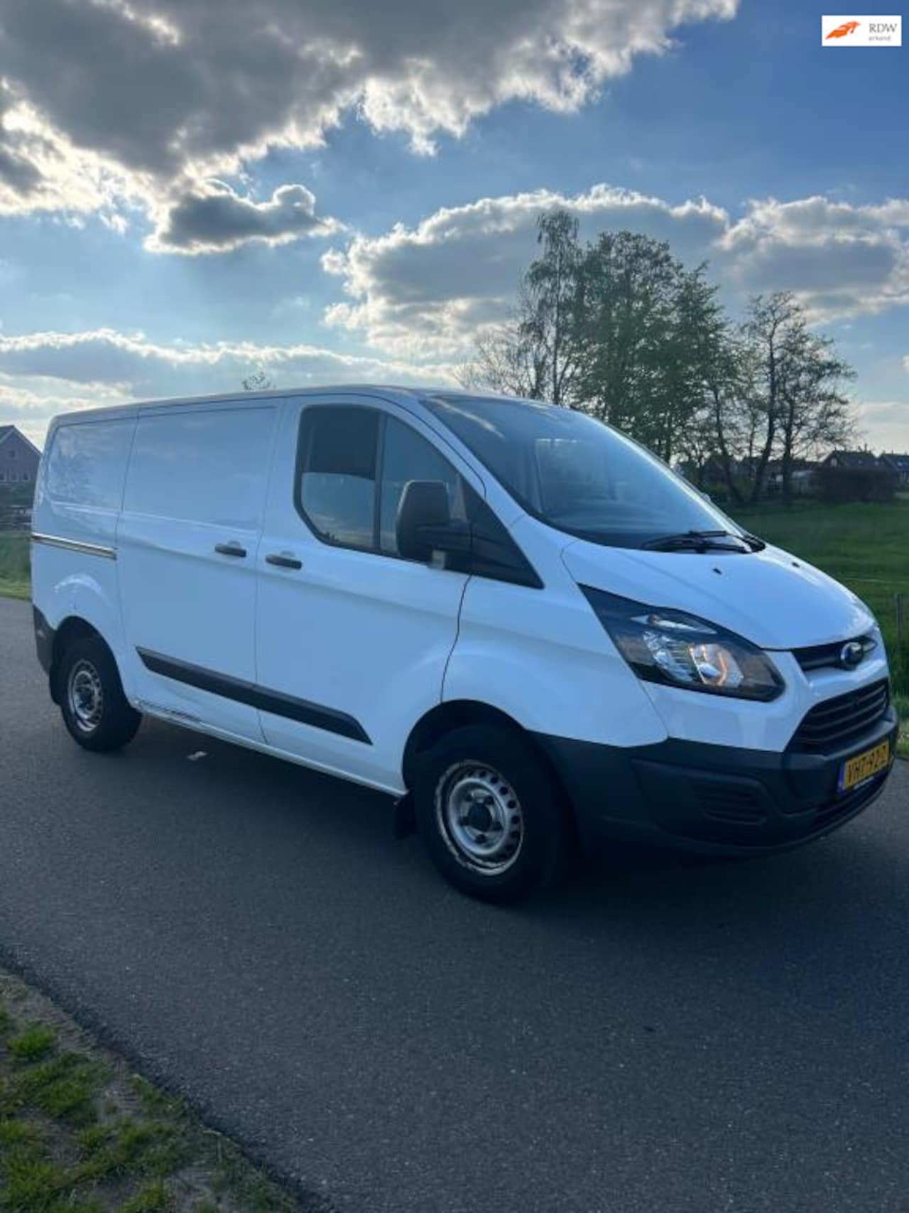Ford Transit Custom - 250 2.2 TDCI L1H1 Base 250 2.2 TDCI L1H1 Base - AutoWereld.nl