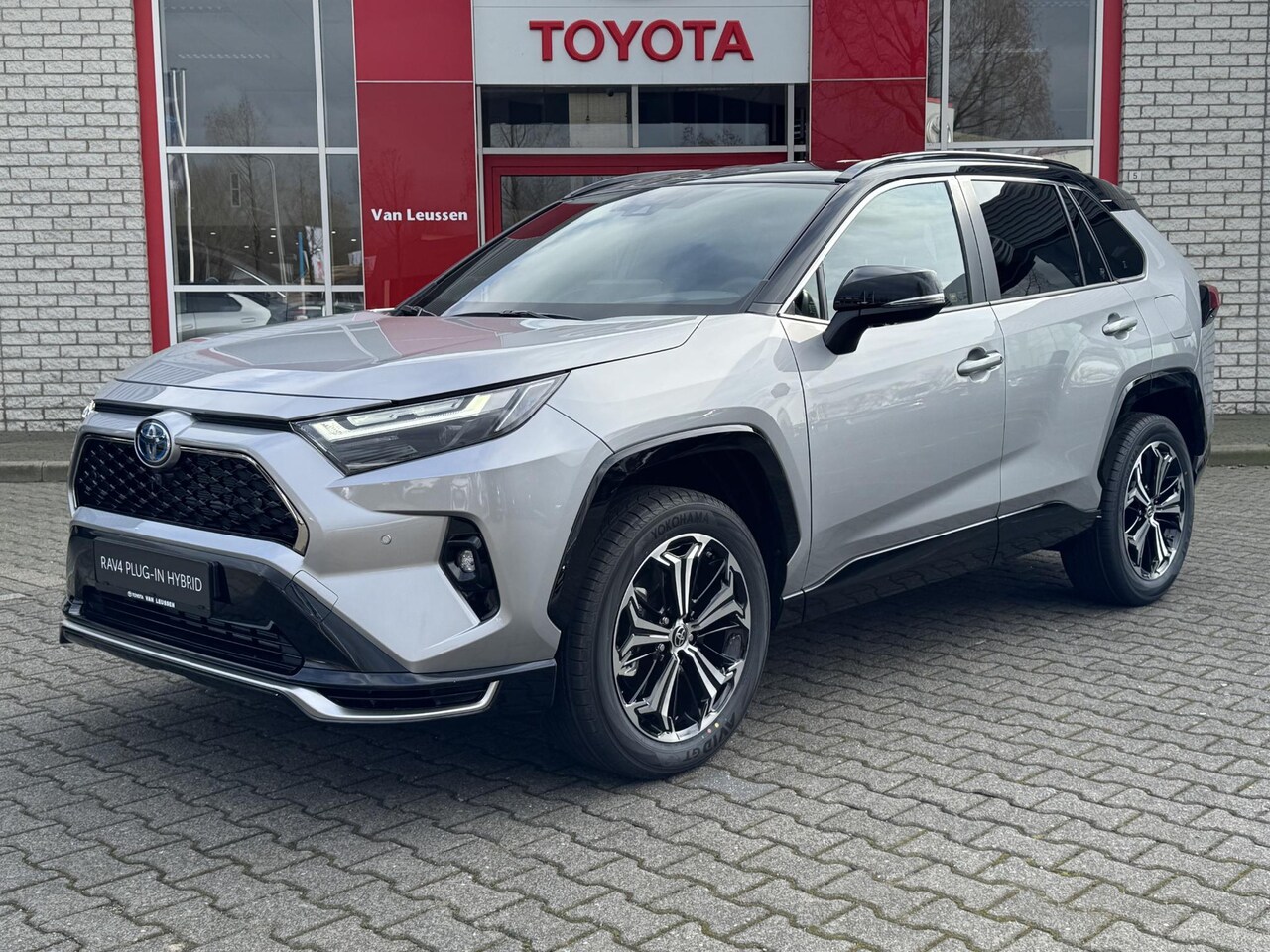 Toyota RAV4 - 2.5 PLUG-IN HYBRID 300 AWD LIMITED EDITION NIEUW & DIRECT LEVERBAAR!!! INNOVATION-PACK BLI - AutoWereld.nl