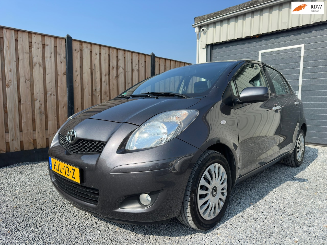 Toyota Yaris - 1.3 VVTi Aspiration Climate |Elektr. Ramen |APK - AutoWereld.nl