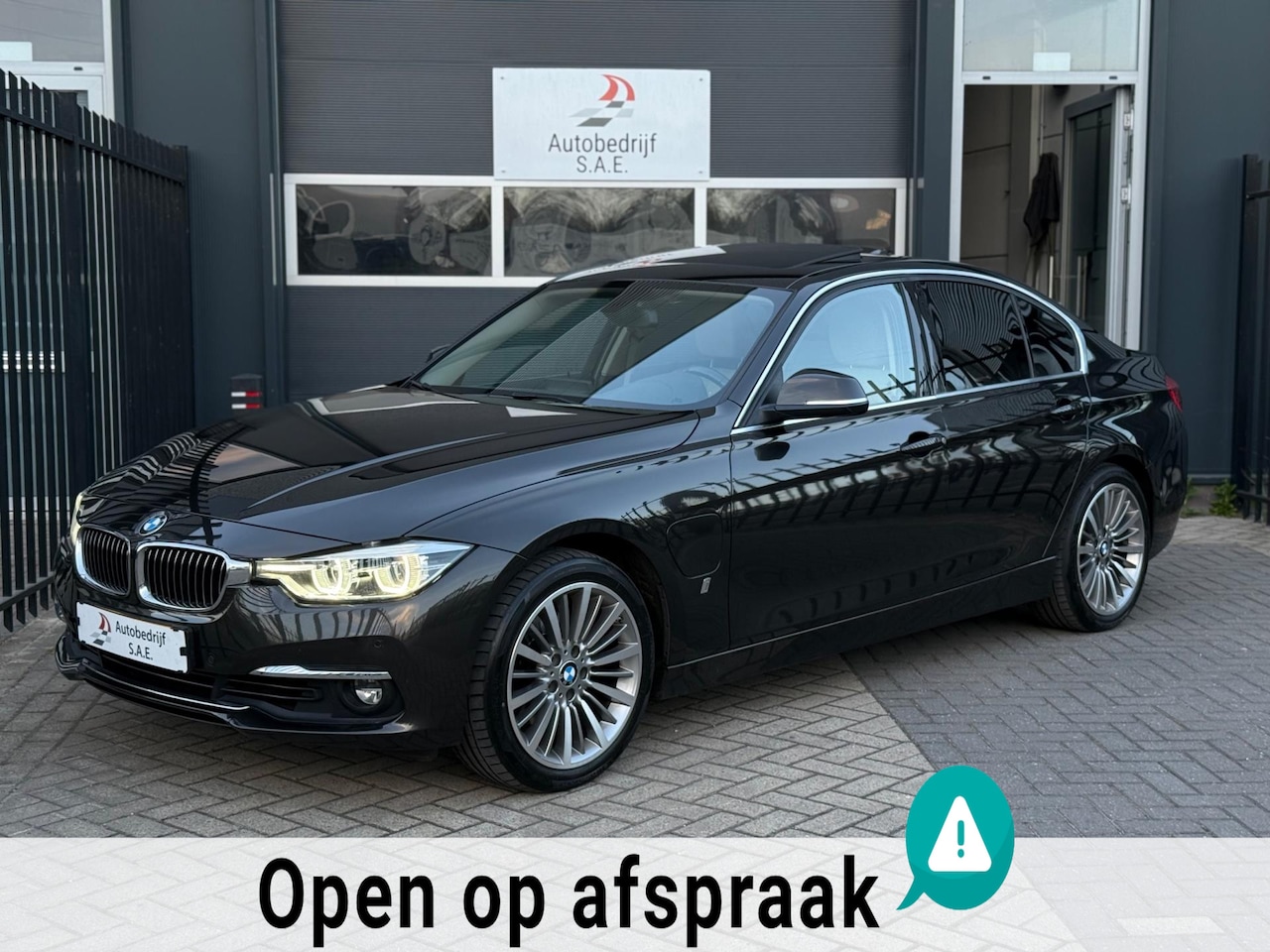 BMW 3-serie - 330e Luxury Line LED LEDER SCHUIFDAK NAVI !! - AutoWereld.nl