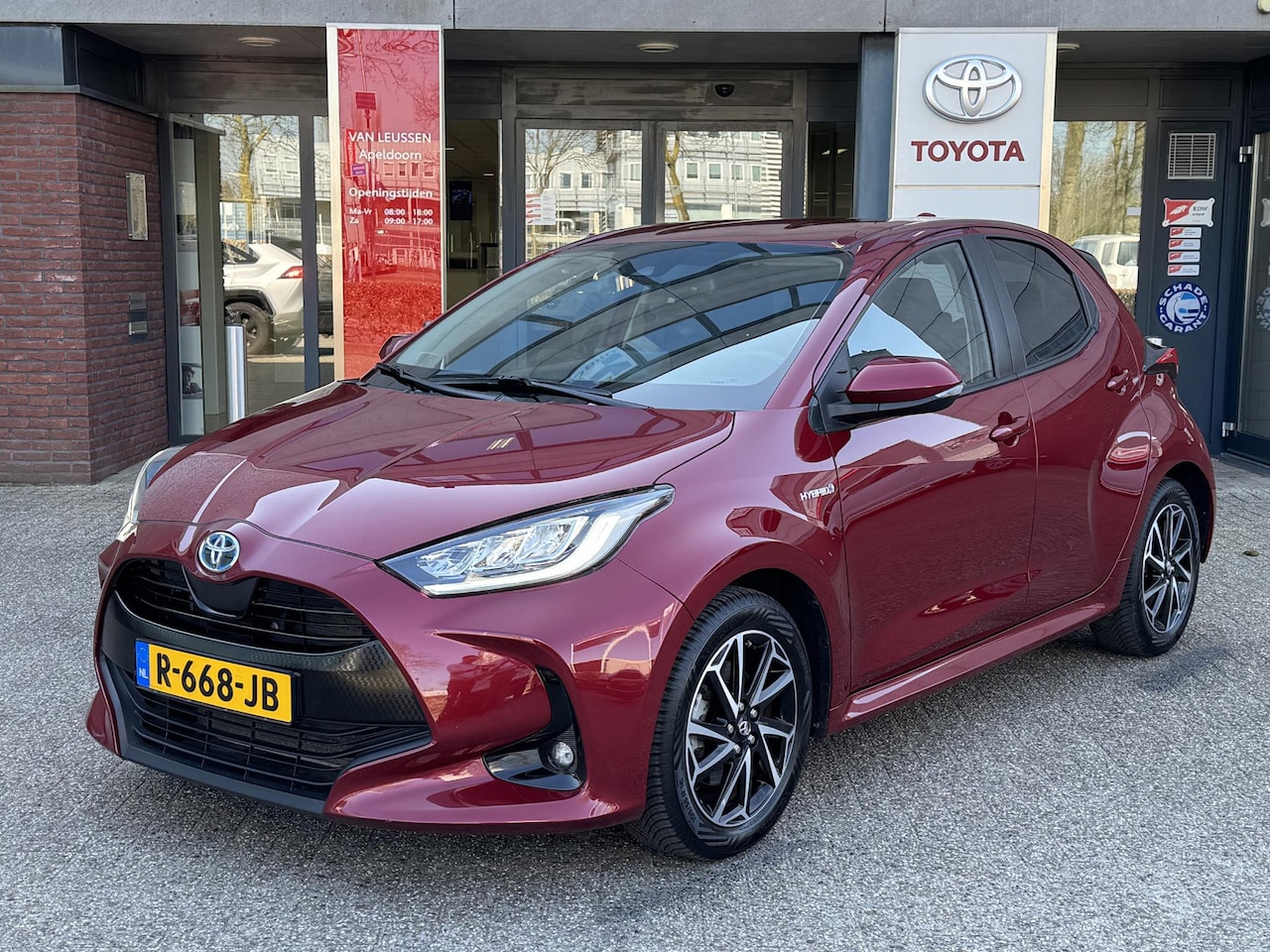 Toyota Yaris - 1.5 HYBRID DYNAMIC STOELVERW 4S-BANDEN APPLE/ANDROID 16'' LM-VELGEN BLUETOOTH LED CAMERA A - AutoWereld.nl