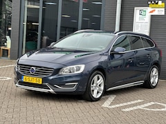 Volvo V60 - 2.4 D6 AWD Plug-In Hybrid Summum/CAMERA/LEDER/NAVI/NL-AUTO NAP
