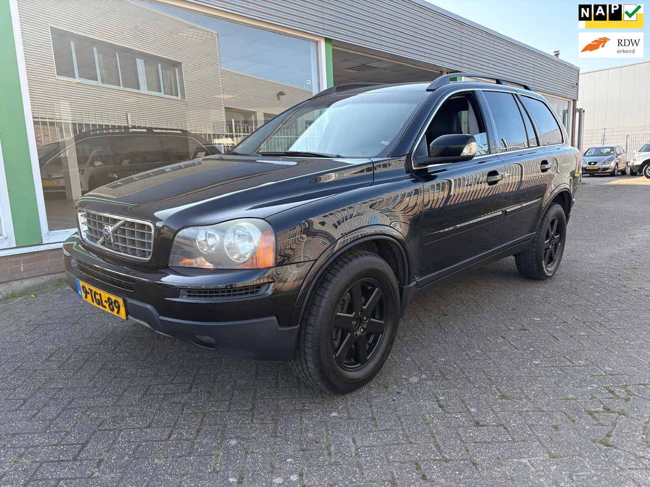 Volvo XC90 - 2.4 D5 Kinetic 5p.|TREKHAAK|NAP|AIRCO| - AutoWereld.nl
