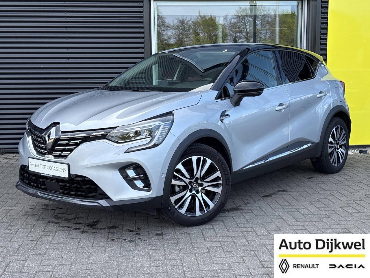 Renault Captur - 1.6 E-Tech Plug-in Hybrid 160 Initiale Paris Topmodel!, Afneembare Trekhaak - AutoWereld.nl