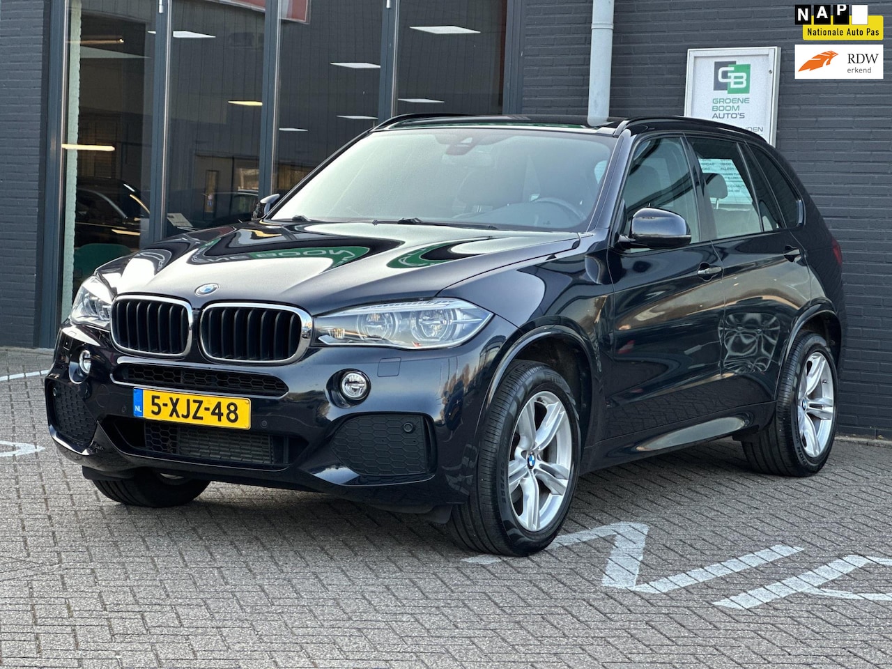 BMW X5 - XDrive35i High Executive/1STE EIG/NAVI/LEDER/NL-AUTO NAP!! - AutoWereld.nl