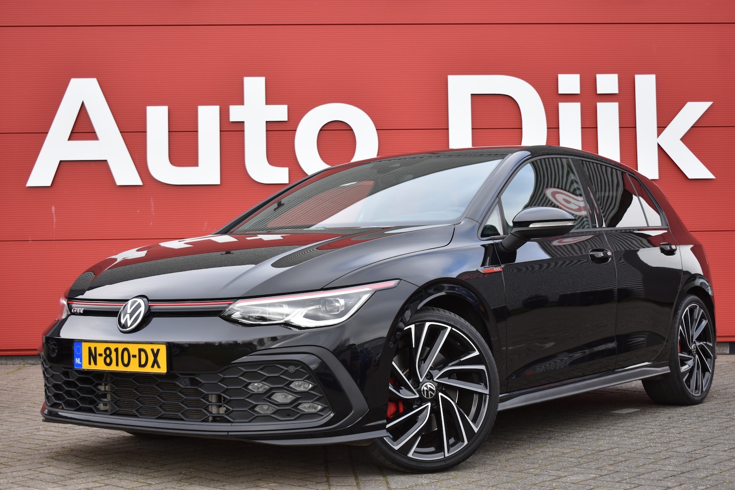 Volkswagen Golf - 2.0 TSI GTI Matrix-LED | Harman Kardon | Keyless | HUD | Carplay | Camera | Adapt. Cruise - AutoWereld.nl