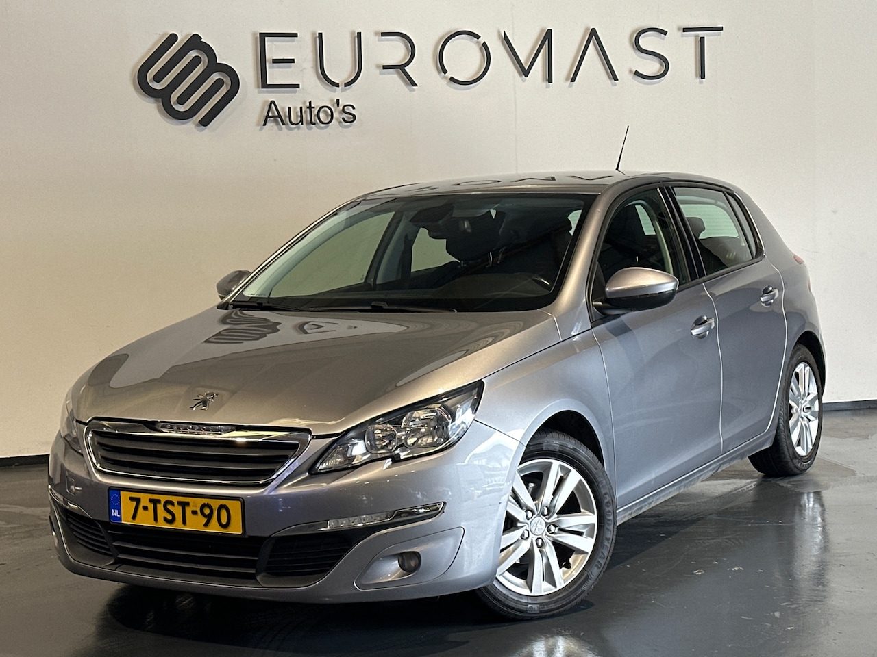 Peugeot 308 - 1.2 VTi Active Navi Airco Cruise Pdc Nieuwe Apk - AutoWereld.nl