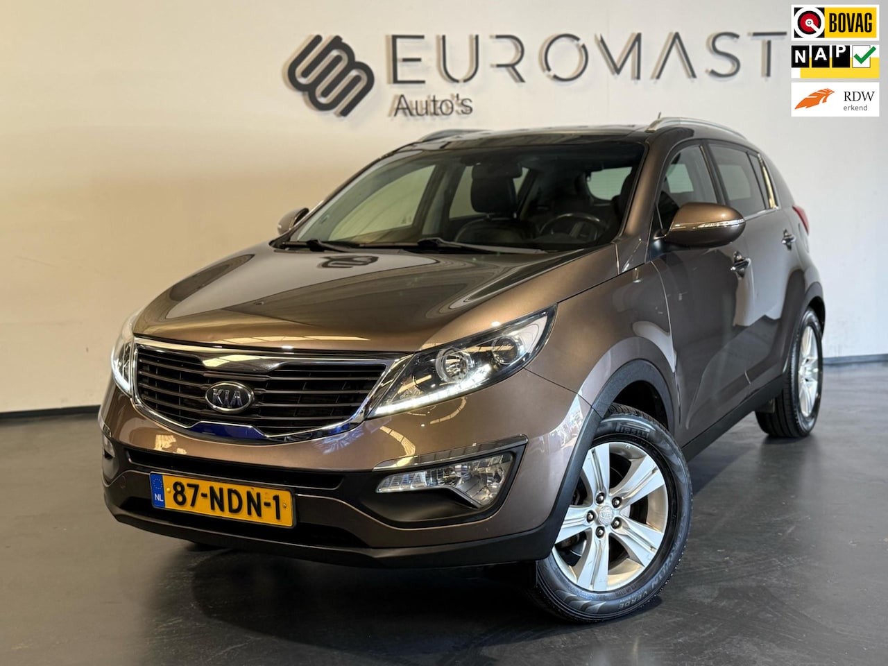 Kia Sportage - 2.0 X-ecutive Plus Pack First Edition Panoramadak Airco Pdc Trekhaak Nieuwe Apk - AutoWereld.nl