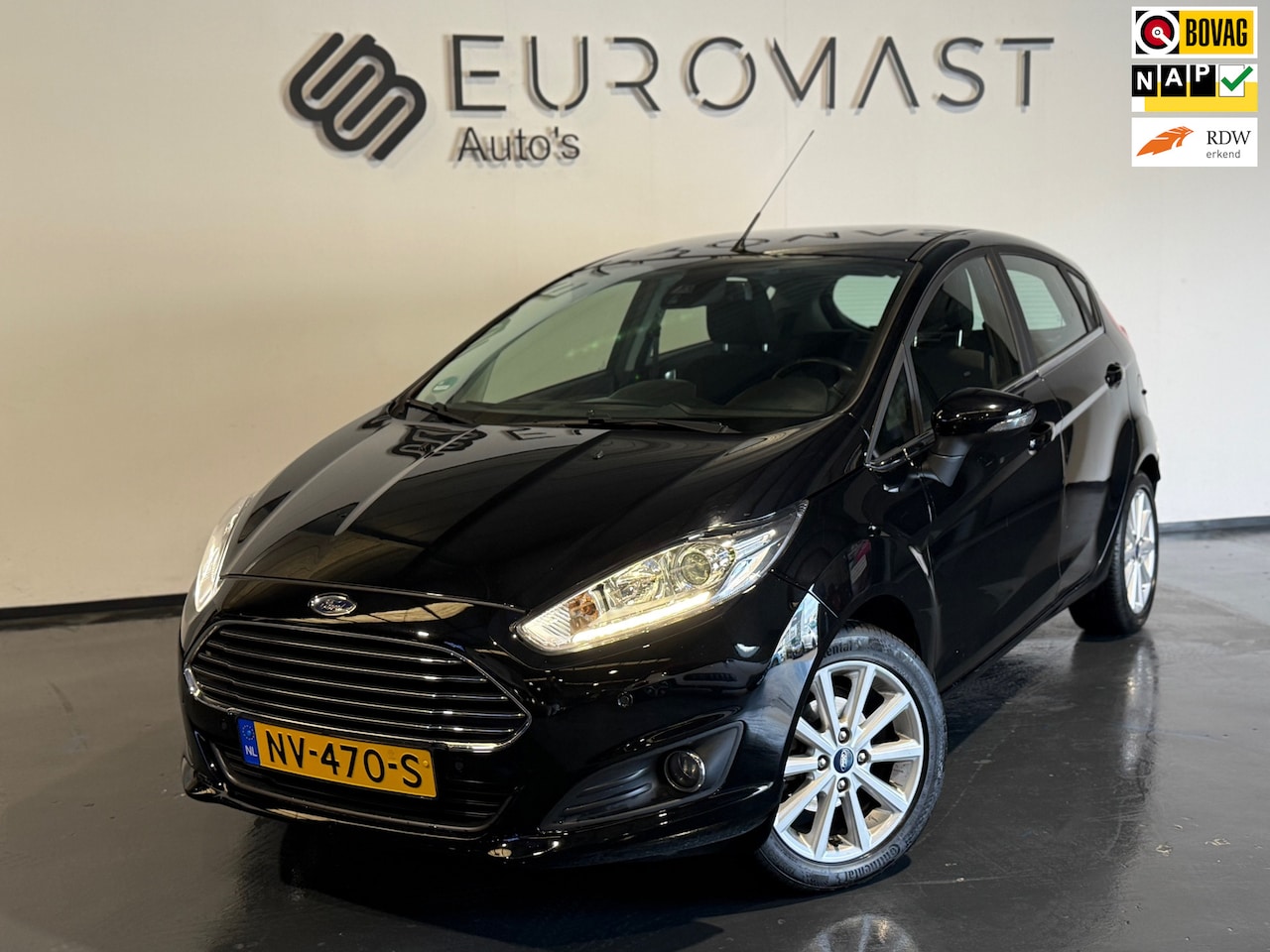 Ford Fiesta - 1.0 EcoBoost Titanium Navi Cruise Pdc Trekhaak Nieuwe Apk - AutoWereld.nl