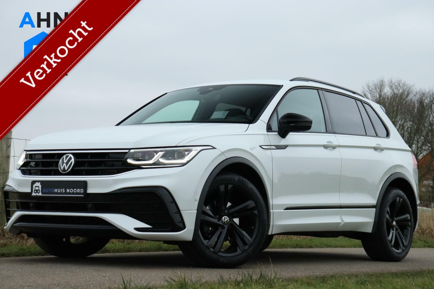 Volkswagen Tiguan - 1.5 TSI / 2x R-Line / Black Style / Virtual Cockpit / HeadUP / Matrix LED / Standkachel / - AutoWereld.nl