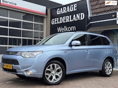 Mitsubishi Outlander - 2.0 PHEV Intense + | Leder | Camera | Trekhaak | Pdc | Isofix | Full-option