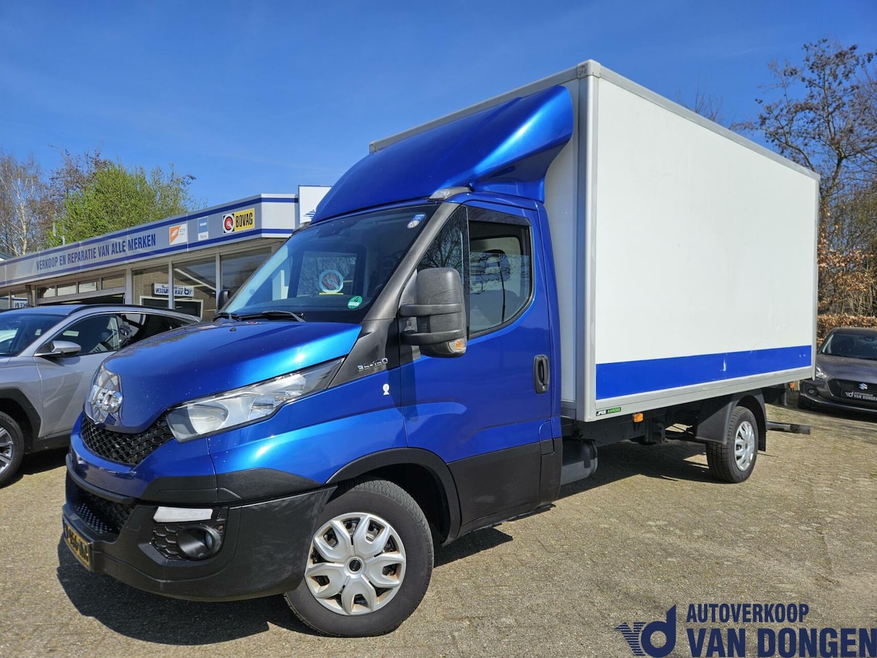 Iveco Daily - 35C15V 2.3 | Bakwagen incl. laadklep | Cruise / Airco - AutoWereld.nl
