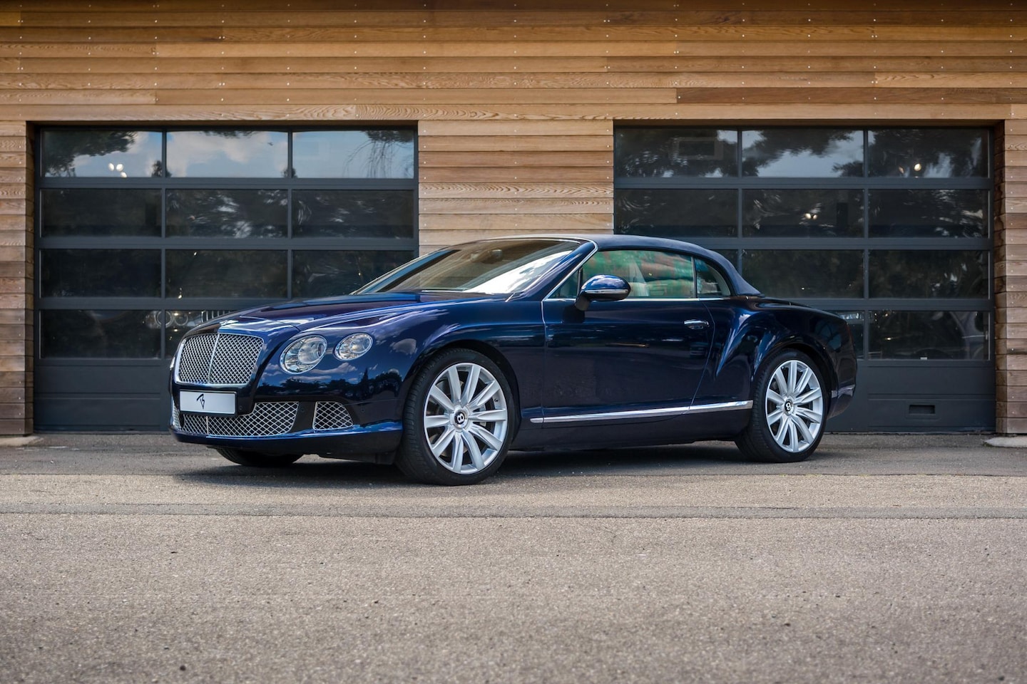 Bentley Continental GT - 6.0 W12 Mulliner 6.0 W12 575pk Mulliner - AutoWereld.nl