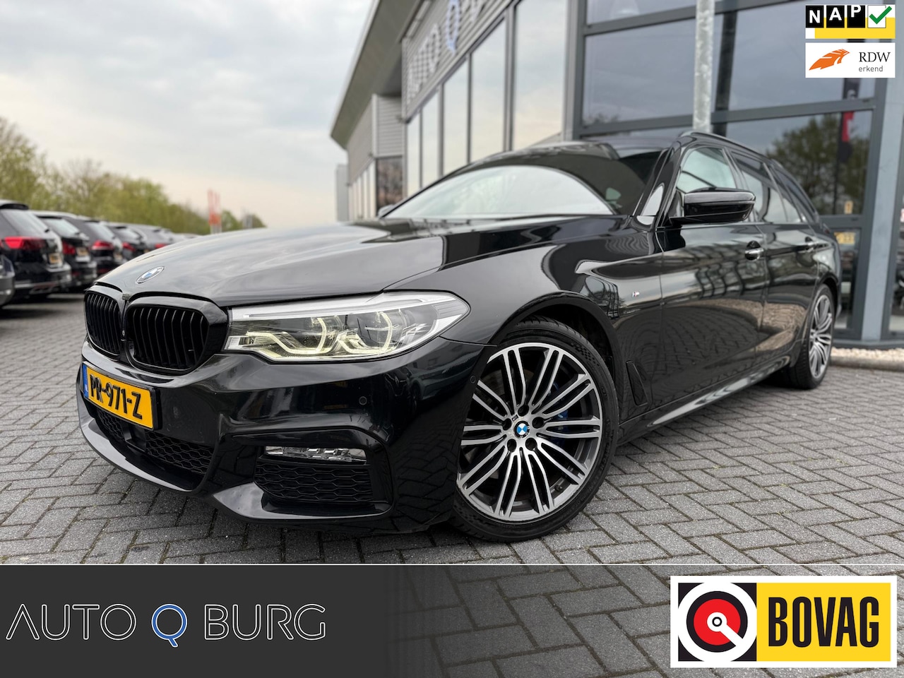 BMW 5-serie Touring - 530d M Pakket | Panorama | Elektrische Trekhaak | Automaat | Navi | Climate | PDC | Leder - AutoWereld.nl