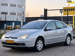 Citroën C5 - 2.0-16V Exclusive/NIEUW DYNAMO/INCL JAAR APK/AUT/NAVI/XENON/PDC/TOPONDERHOUDEN/