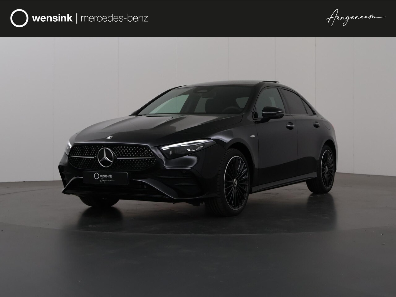 Mercedes-Benz A-klasse - 250 e Limousine Business Solution AMG Panoramadak | Night-pakket | 19" Velgen - AutoWereld.nl