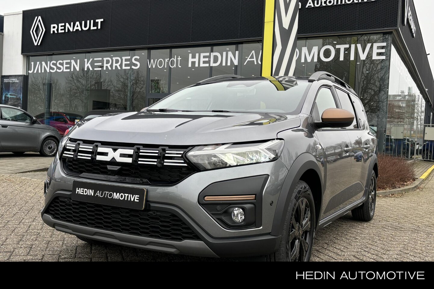 Dacia Jogger - 1.6 Hybrid 140 Extreme 7p. | Pack Assist | Pack Navi | Direct Beschikbaar | ook voor Priva - AutoWereld.nl