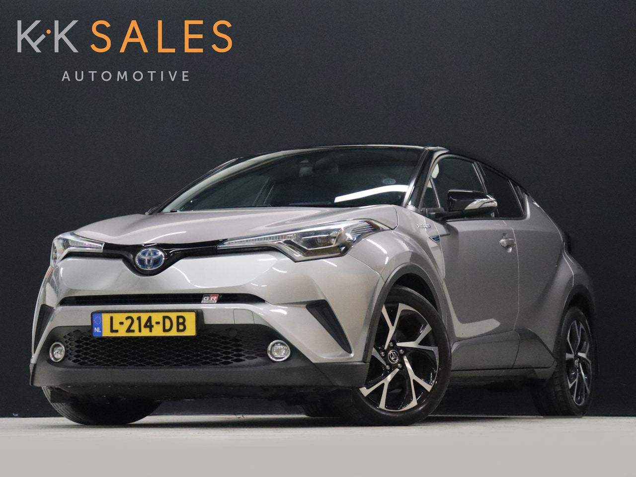 Toyota C-HR - 1.8 Hybrid Bi-Tone Plus [CRUISE CONTROL, CAMERA, BLUETOOTH VERBINDING, STOELVERWARMING, JB - AutoWereld.nl