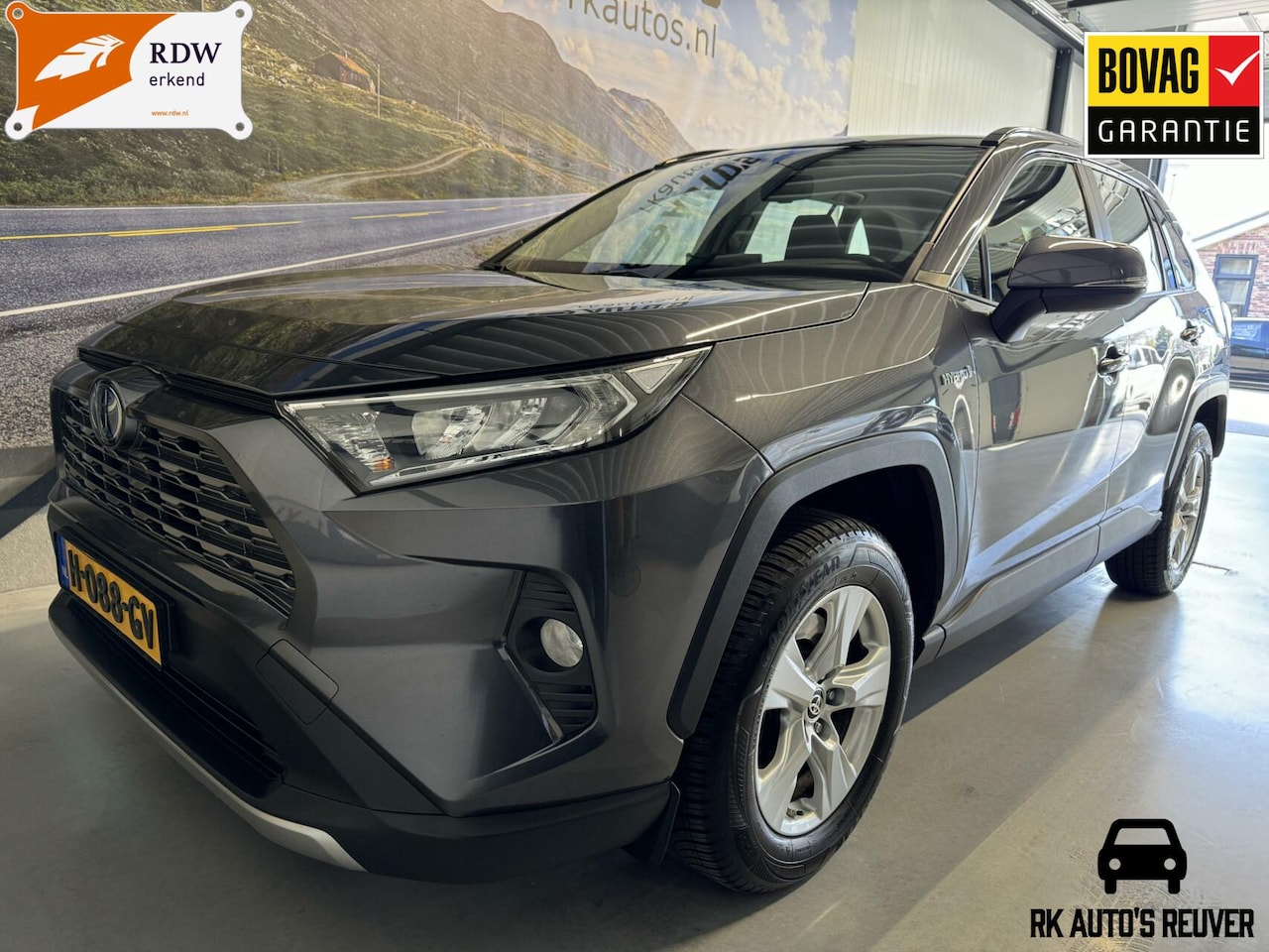 Toyota RAV4 - 2.5 Hybrid Active / Orig. NL / Nieuwstaat! - AutoWereld.nl