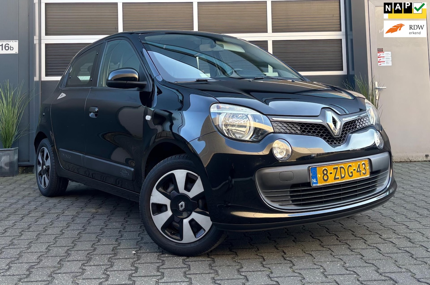 Renault Twingo - 1.0 SCe Expression*Bluetooth*Dealer onderhouden*AC - AutoWereld.nl
