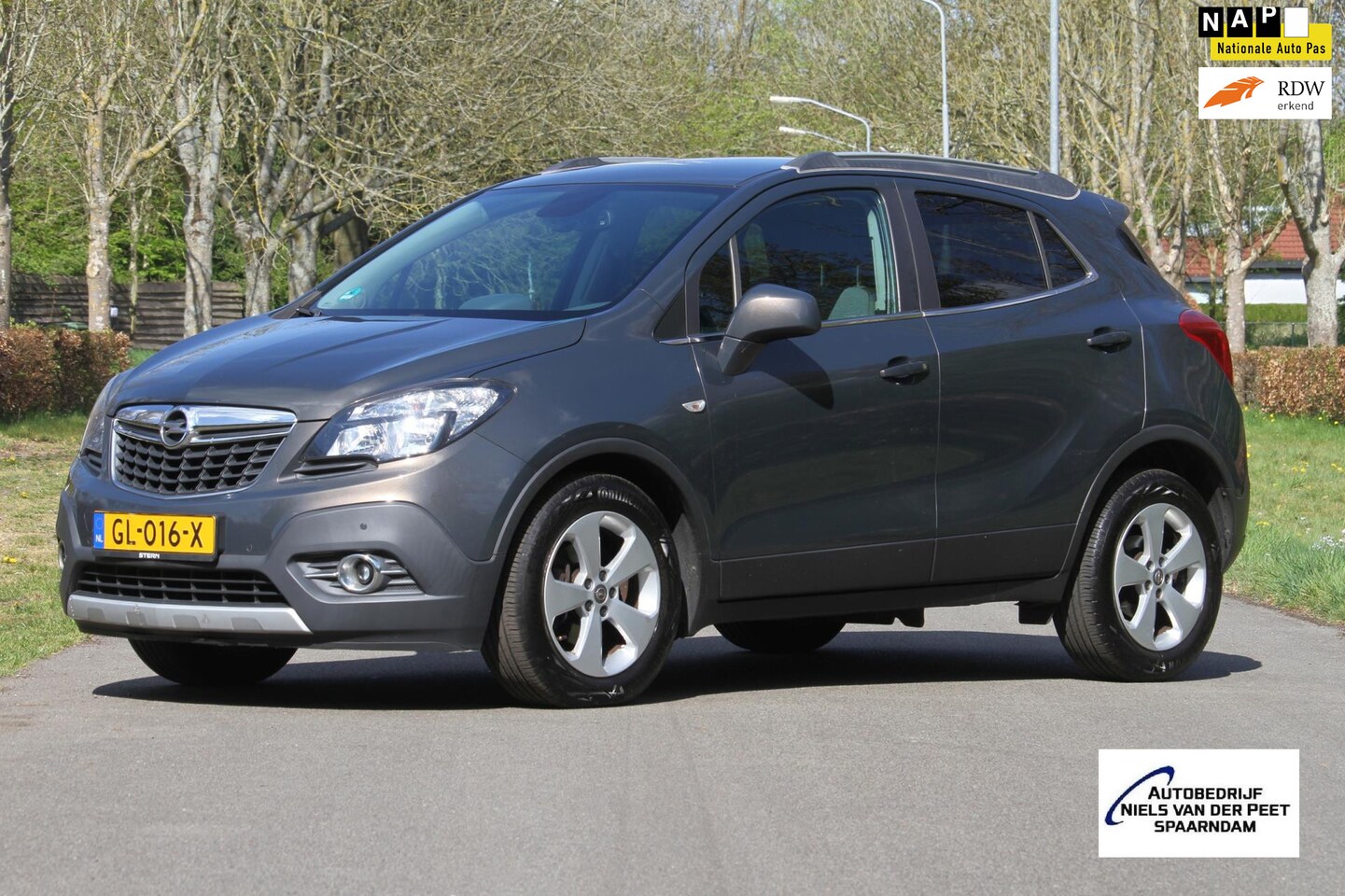 Opel Mokka - 1.4 T Cosmo / Half leder interieur / Sportvelgen / Parkeersensoren / Trekhaak / Dealer ond - AutoWereld.nl