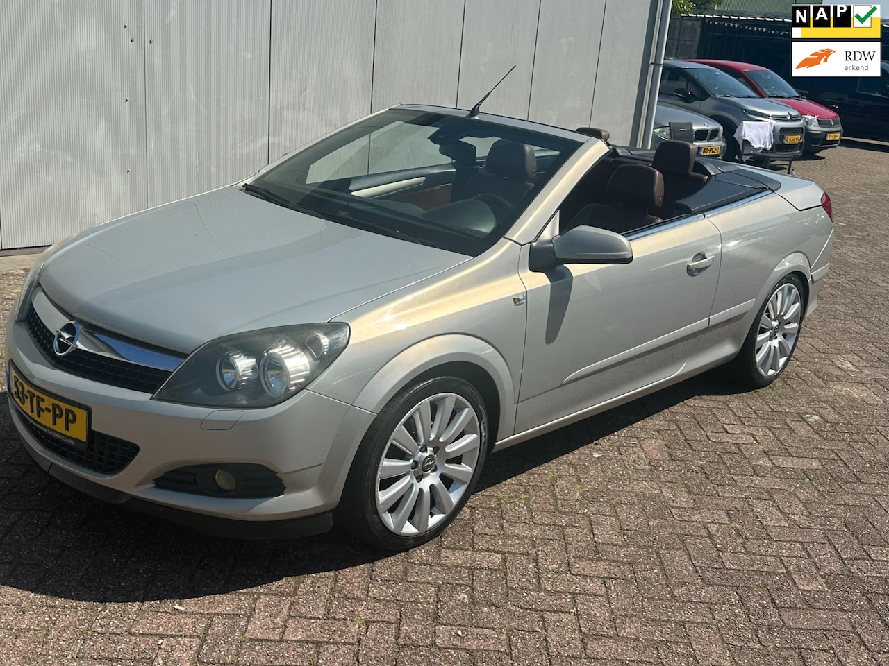 Opel Astra TwinTop - 1.8 Cosmo 1.8 Cosmo - AutoWereld.nl
