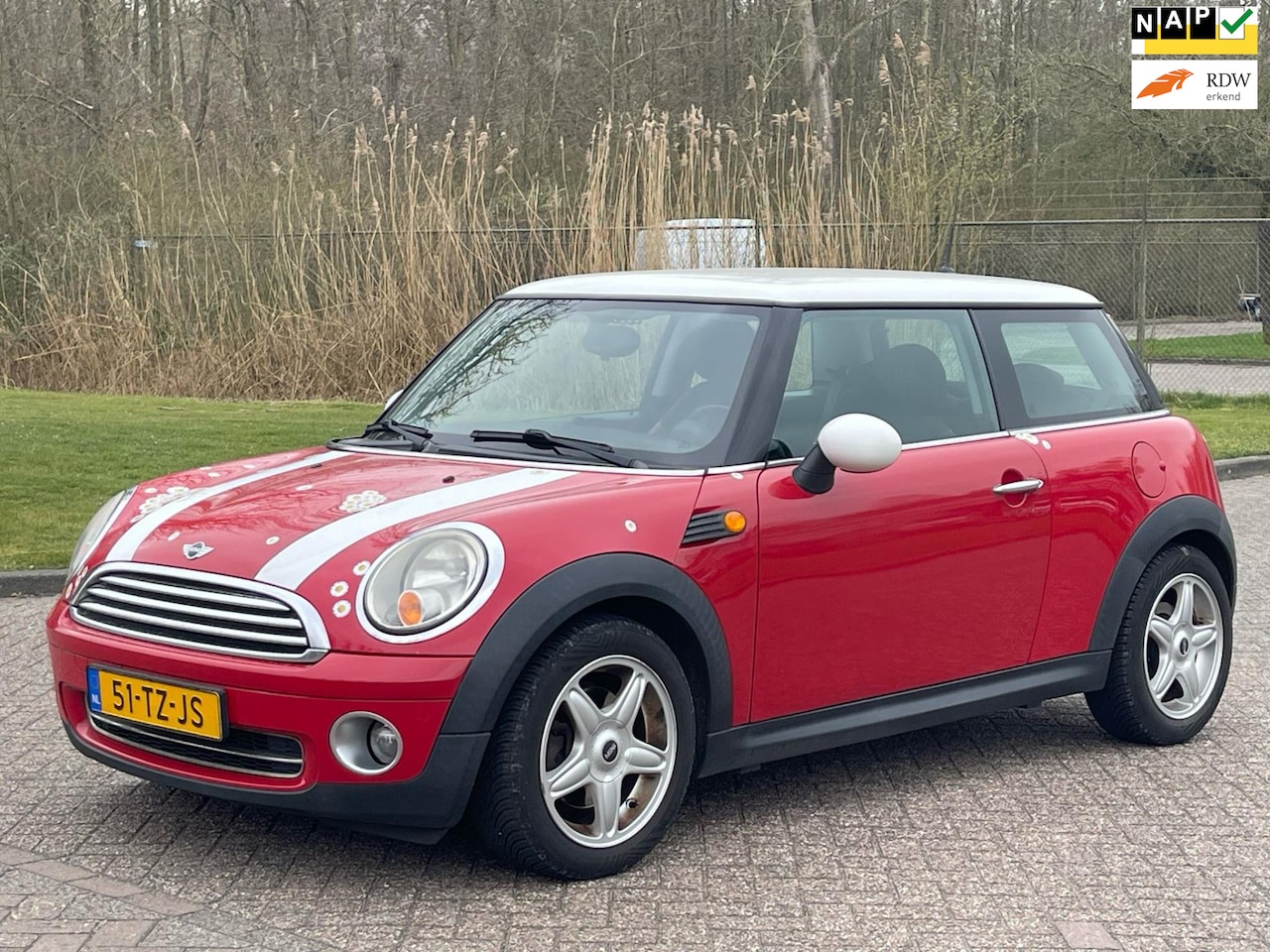 MINI Cooper - Mini 1.6 Chili/APK TOT 03-11-2025 - AutoWereld.nl