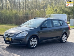 Kia Cee'd Sporty Wagon - 2.0 X-ecutive/AIRCO/CRUISE/HALF LEDER