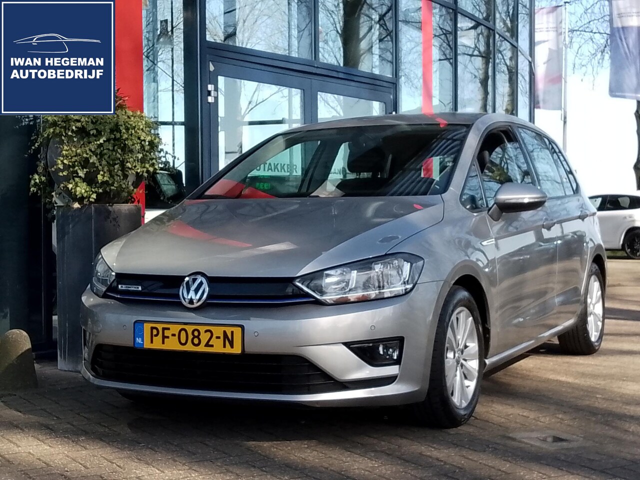 Volkswagen Golf Sportsvan - 1.0 TSI Comfortline | Trekhaak | Navi | ECC | PDC | | Cruise Control | LM Velgen - AutoWereld.nl