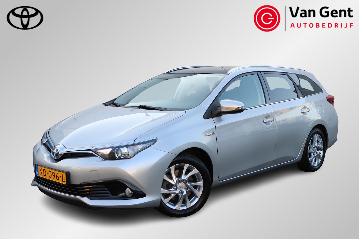 Toyota Auris Touring Sports - 1.8 Hybrid Trend Panoramisch dak | Navi | Clima | Camera - AutoWereld.nl