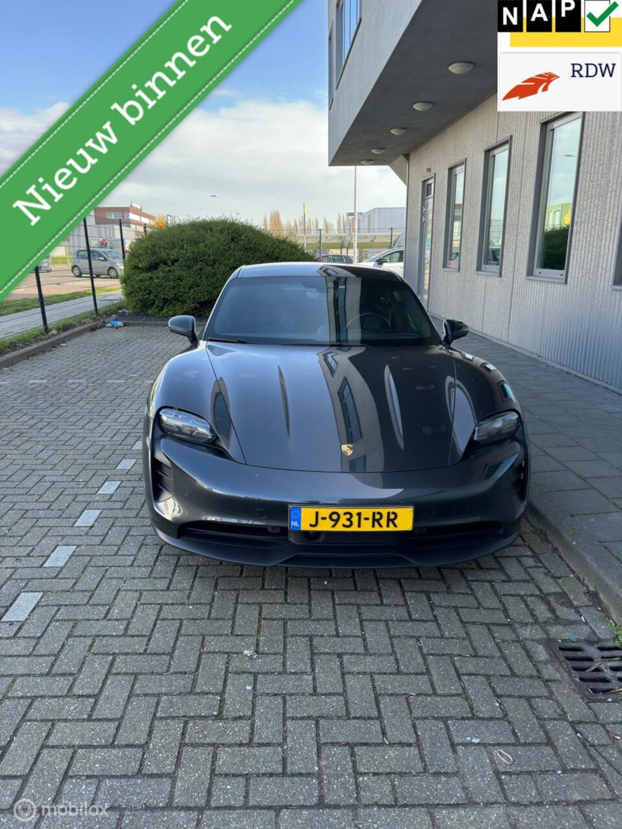 Porsche Taycan - 4S 79 kWh - AutoWereld.nl