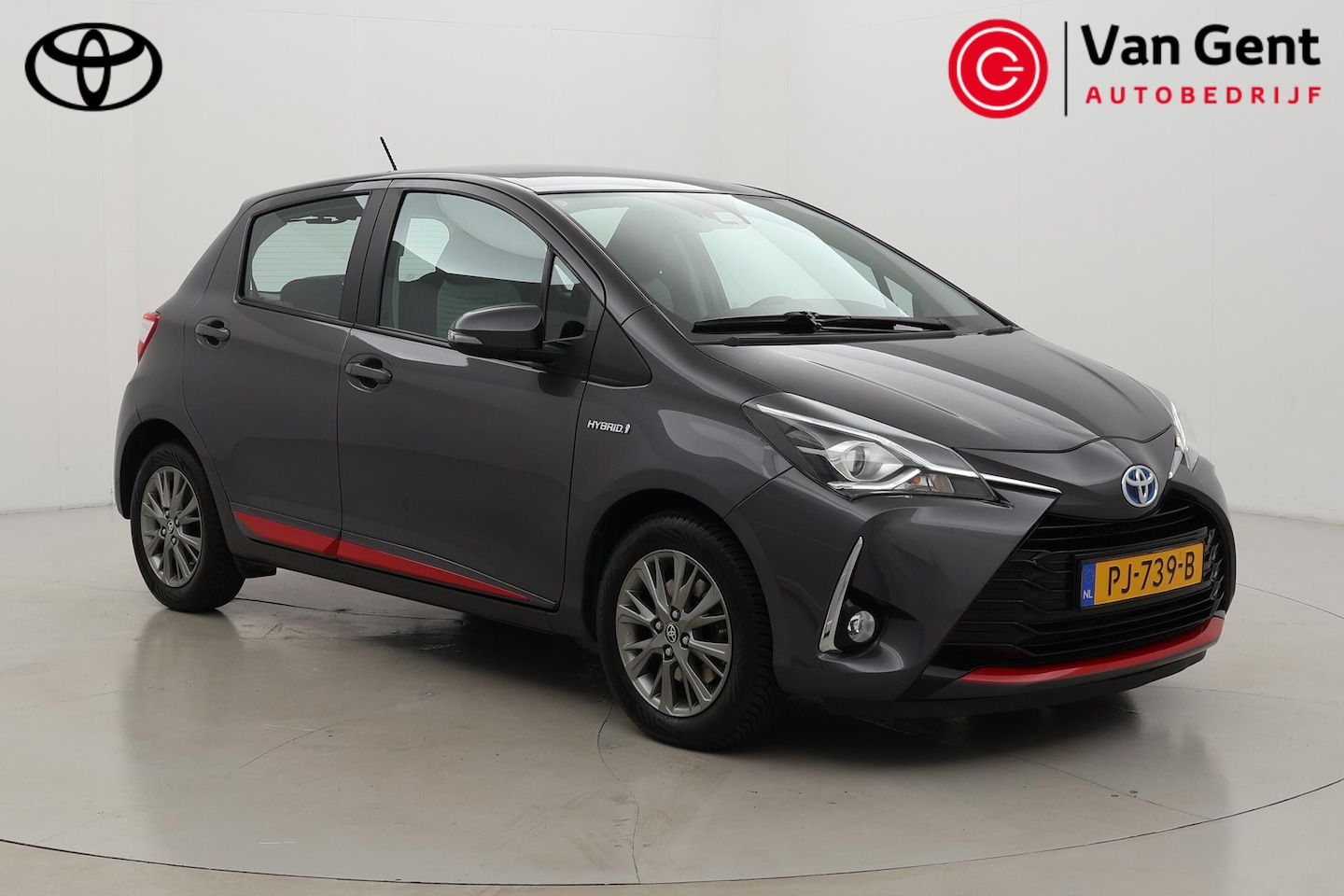 Toyota Yaris - 1.5 Hybrid Design Red | Camera | Cruise | Clima | 15 inch | Rijstrooksensor - AutoWereld.nl